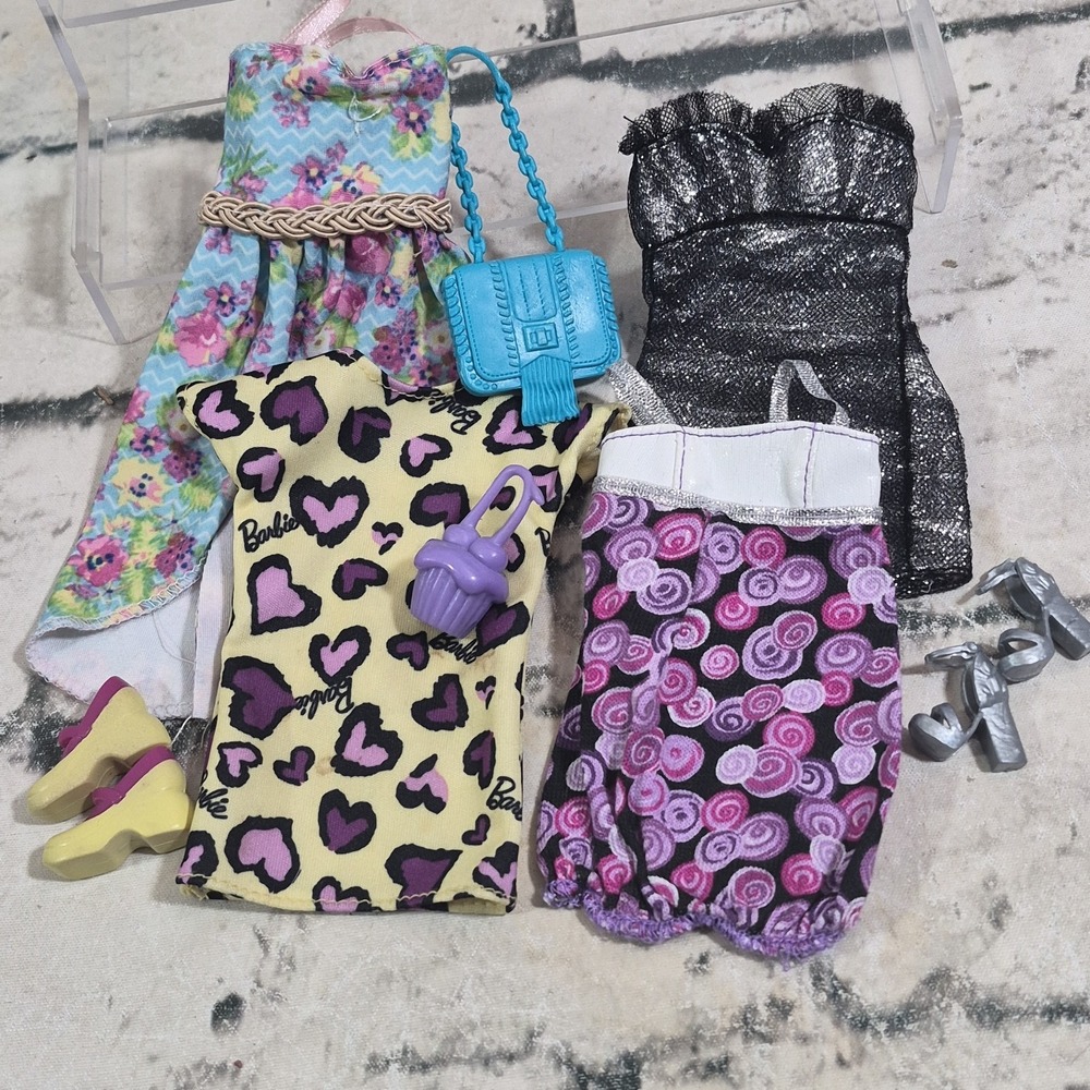 Barbie Curvy Doll Clothes Lot Of 4 Dresses With Shoes And‎ Bags Mattel